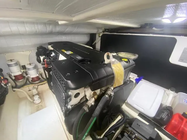 Slide: The Image of Engine room of a 2015 Sabre 42 Salon Express yacht. - 39