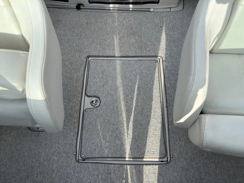 Slide: The Image of Sea Ray 230 Select 2008 - 13