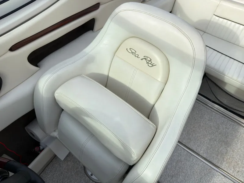 Slide: The Image of Sea Ray 230 Select 2008 - 21