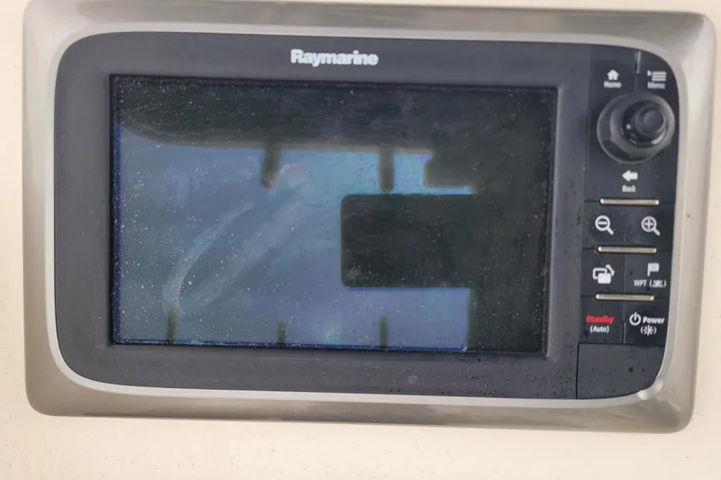 Slide: The Image of Raymarine navigation display on 2008 Pursuit C 250 Center Console boat. - 7