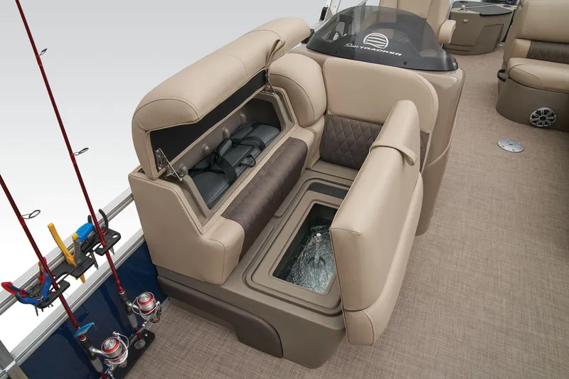 Slide: The Image of Manufacturer Provided Image: Sun Tracker Fishin' Barge 20 DLX - 12