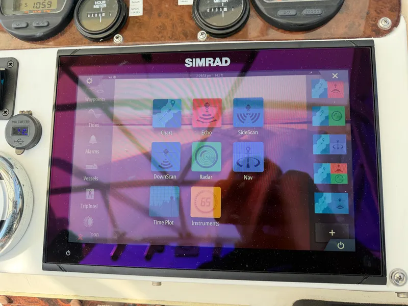 Slide: The Image of World Cat 266 SC 2000 - 29