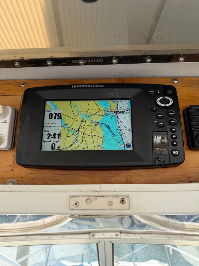 Slide: The Image of World Cat 266 SC 2000 - 31