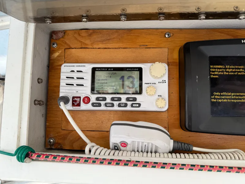 Slide: The Image of World Cat 266 SC 2000 - 5