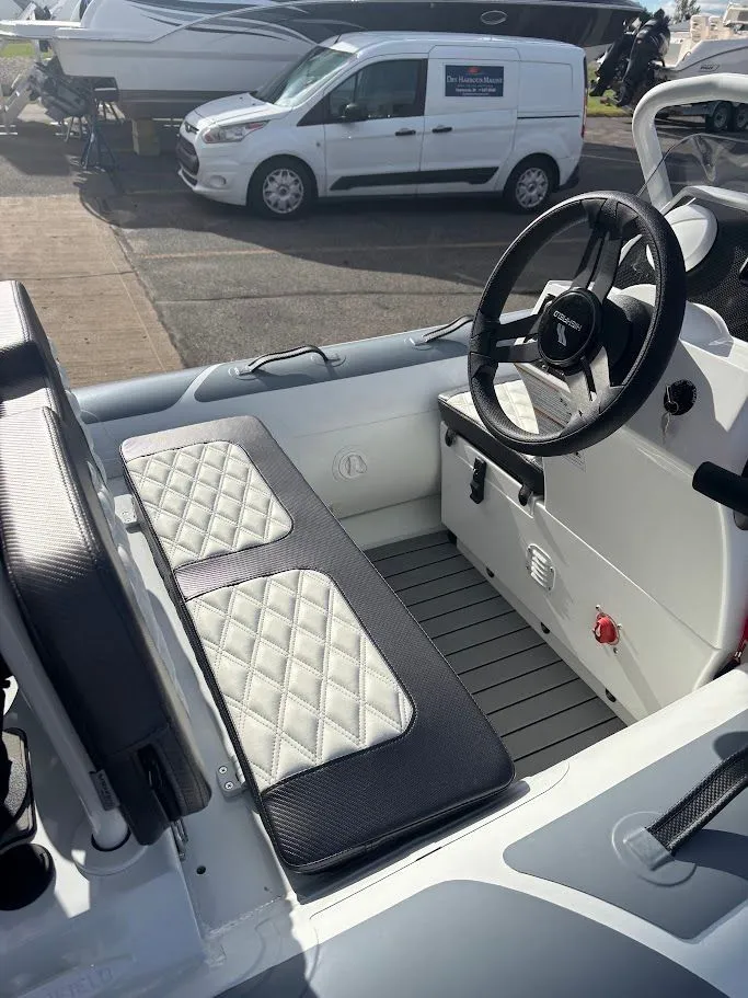 Slide: The Image of 2025 Highfield Sport 300 4 - 4