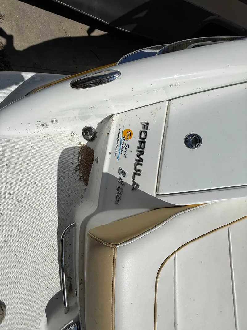 Slide: The Image of Formula 240 Bowrider 2007 - 5