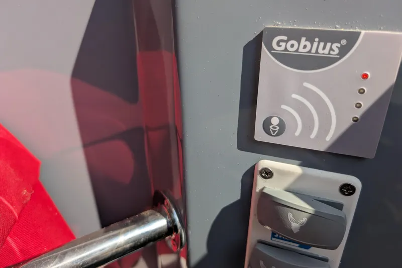 Slide: The Image of Control panel on 2019 Axopar 28 CABIN boat with Gobius sensor. - 32