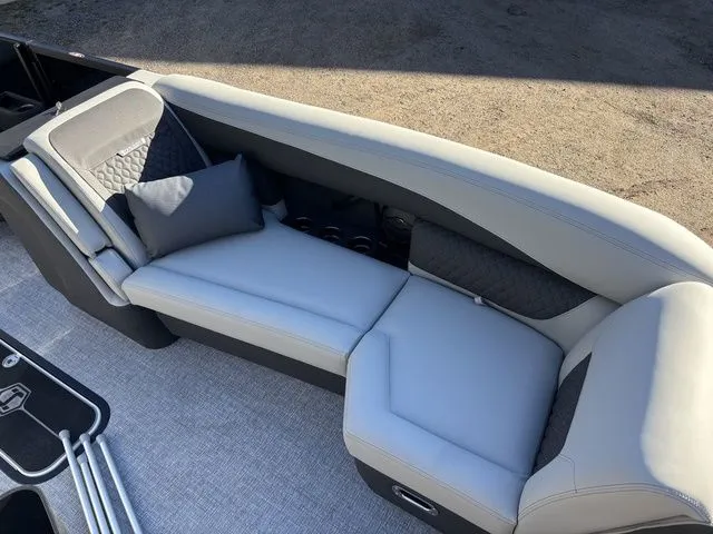 Slide: The Image of Harris SUNLINER 230 SLDH 2026 - 10