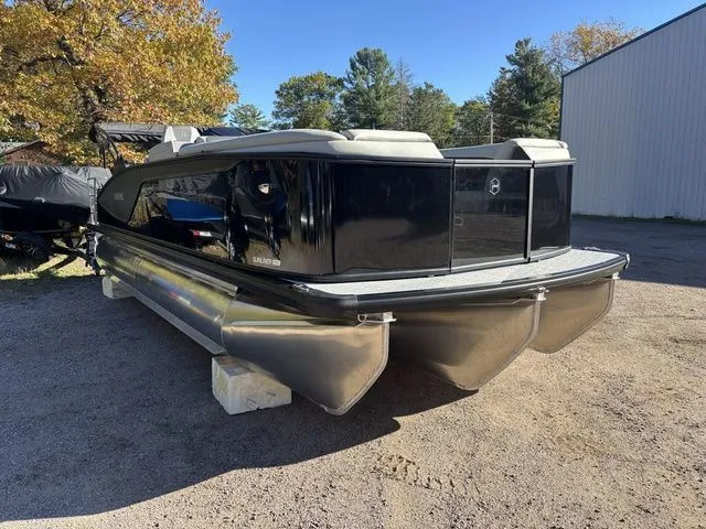 Slide: The Image of Harris SUNLINER 230 SLDH 2026 - 5