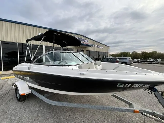 Slide: The Image of Bayliner 175 Bowrider 2011 - 5