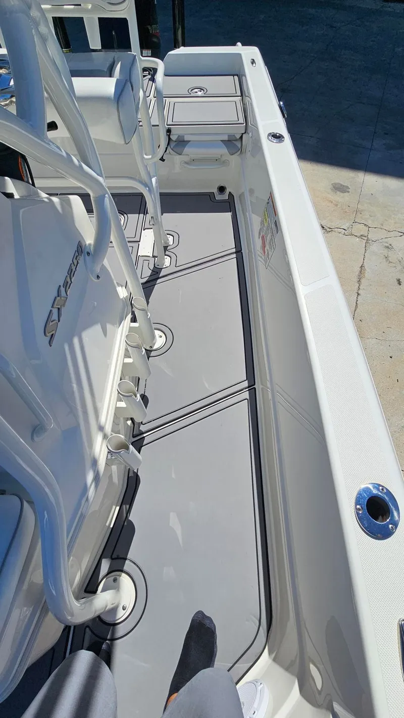 Slide: The Image of Skeeter SX 2250 2021 - 10