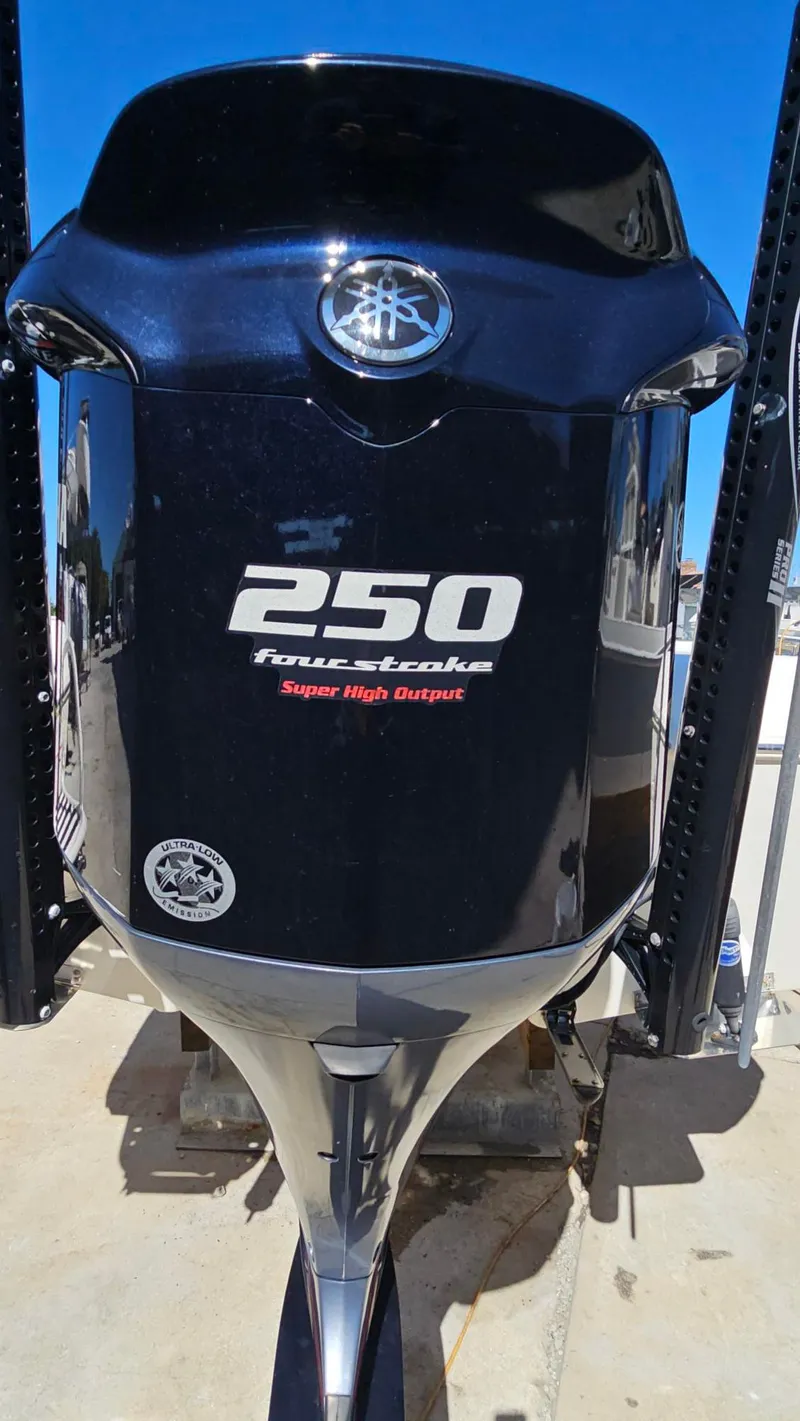 Slide: The Image of Skeeter SX 2250 2021 - 17