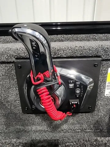 Slide: The Image of Lund 2075 Pro-V Bass XS 2026 - 12