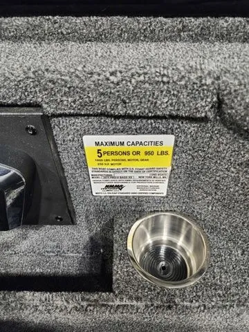 Slide: The Image of Lund 2075 Pro-V Bass XS 2026 - 18