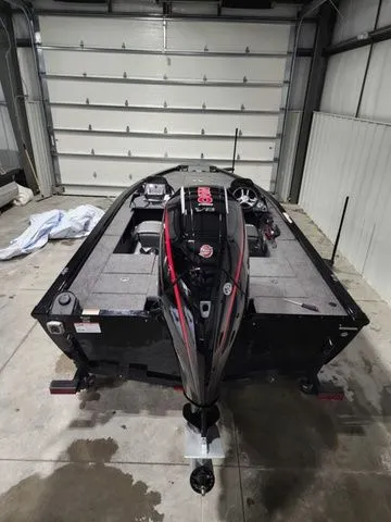 Slide: The Image of Lund 2075 Pro-V Bass XS 2026 - 6