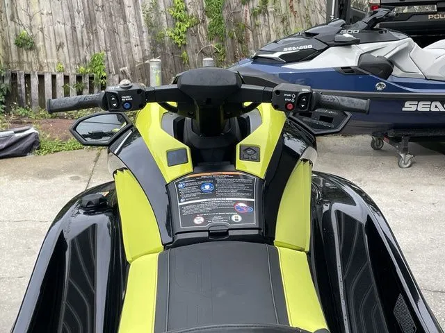 Slide: The Image of Yamaha GP1800R HO 2022 - 5