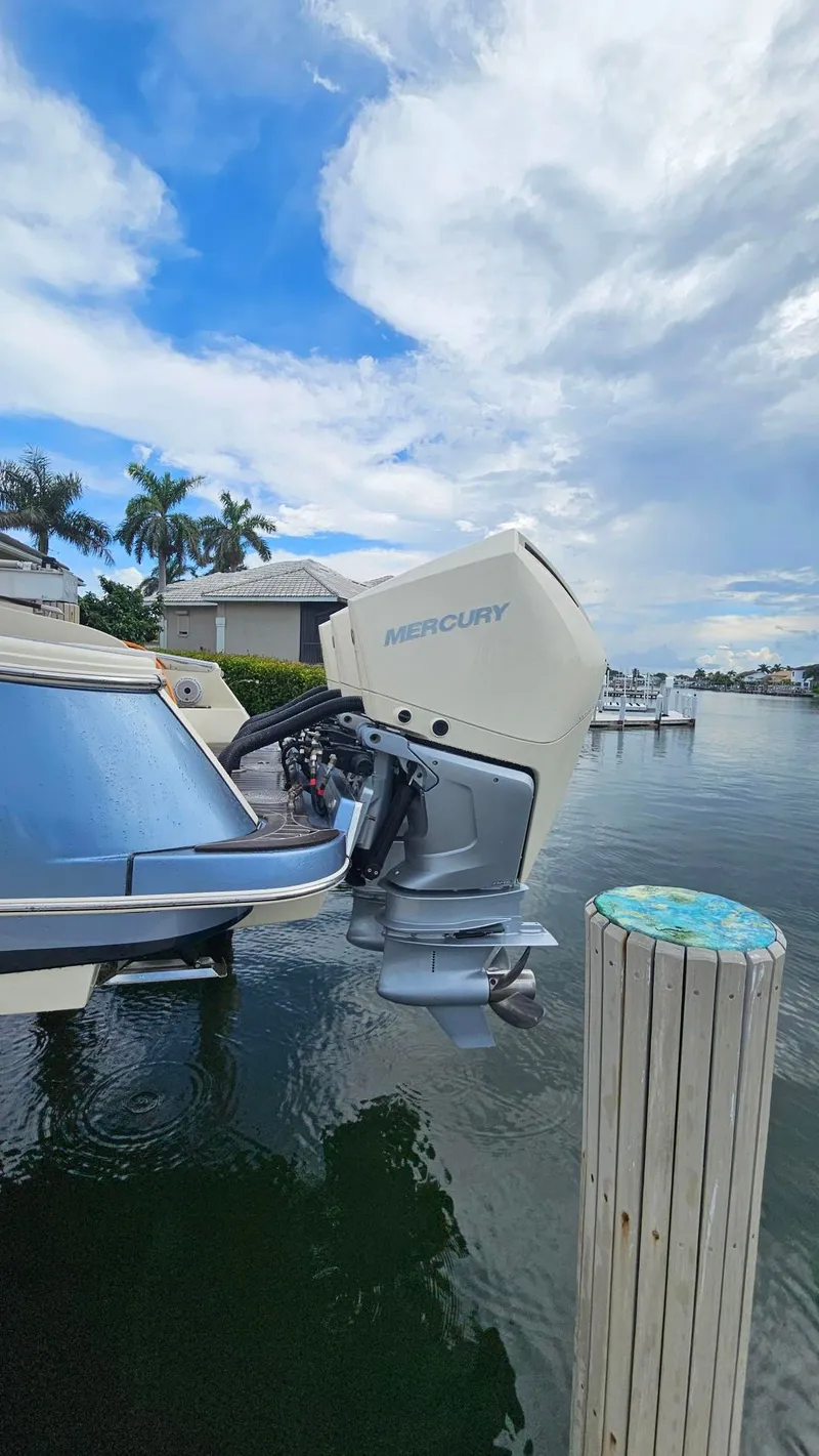 Slide: The Image of Chris-Craft Launch 35 GT 2021 - 3