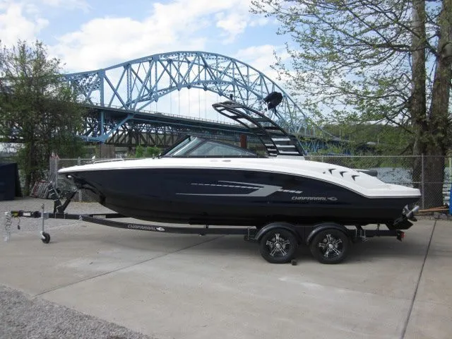 The Image of Chaparral 23 SSi 2025 - 1