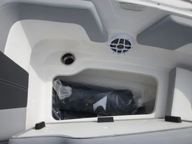 Slide: The Image of Chaparral 23 SSi 2025 - 13