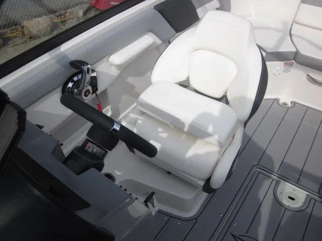 Slide: The Image of Chaparral 23 SSi 2025 - 15