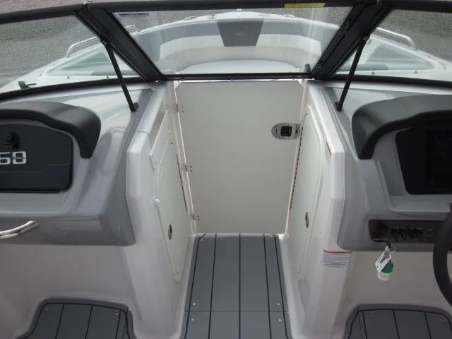 Slide: The Image of Chaparral 23 SSi 2025 - 21