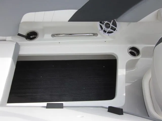 Slide: The Image of Chaparral 23 SSi 2025 - 22