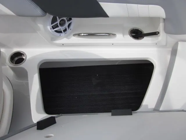 Slide: The Image of Chaparral 23 SSi 2025 - 24