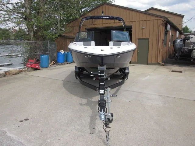 Slide: The Image of Chaparral 23 SSi 2025 - 8