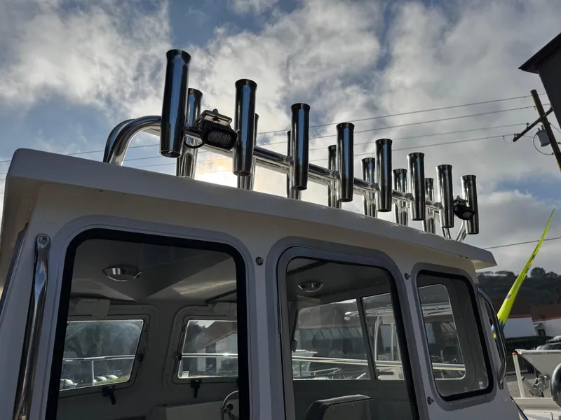 Slide: The Image of Defiance Admiral 220 EX 2026 - 61