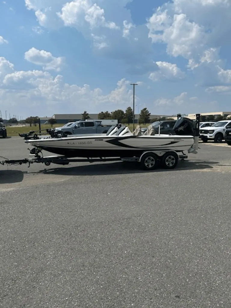 Slide: The Image of Triton 21 TrX 2023 - 1