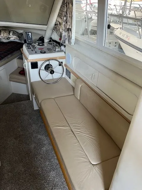 Slide: The Image of Carver Yachts 280 1997 - 12