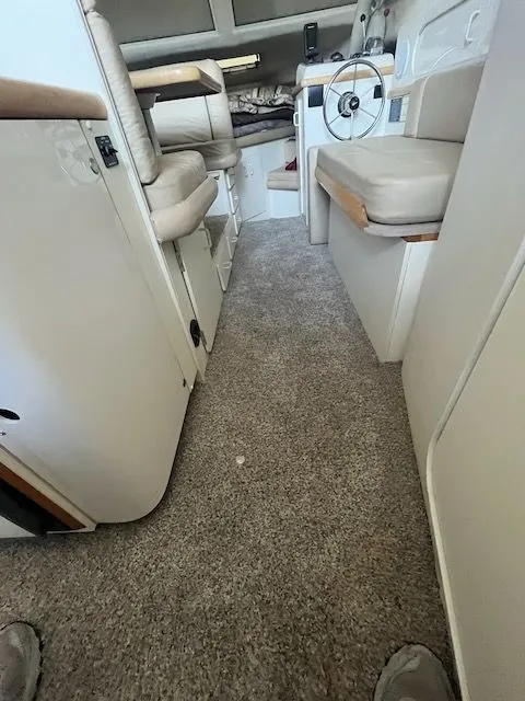 Slide: The Image of Carver Yachts 280 1997 - 18