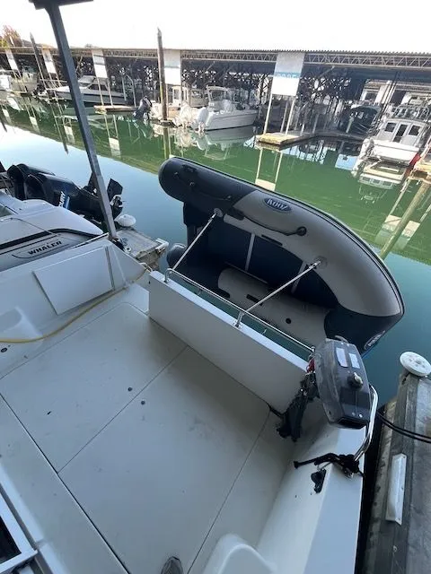 Slide: The Image of Carver Yachts 280 1997 - 5