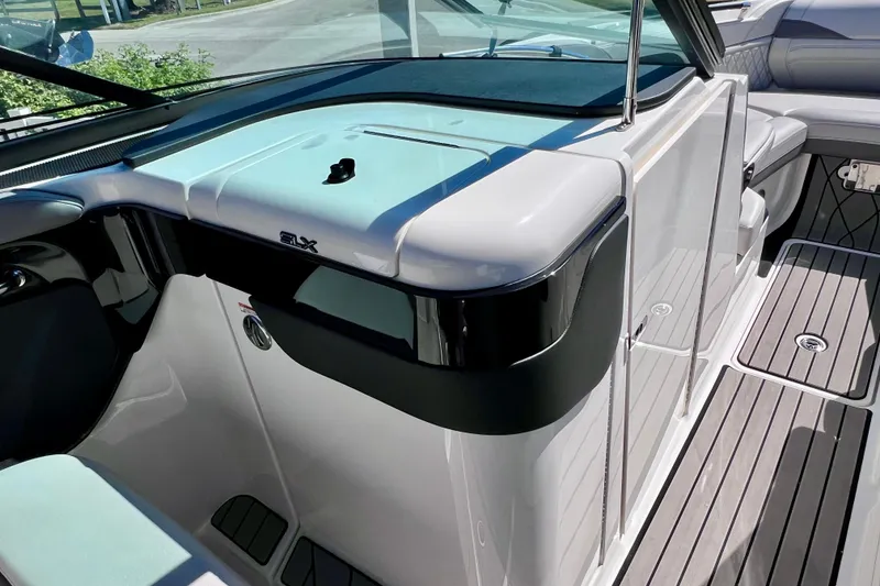 Slide: The Image of 2024 Sea Ray SLX 260 Outboard boat interior with sleek design and modern features. - 34