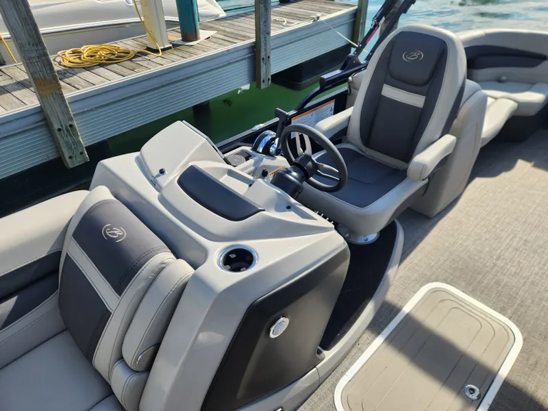 Slide: The Image of Barletta 22 CC TRITOON 2024 - 13