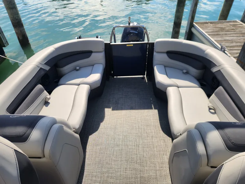 Slide: The Image of Barletta 22 CC TRITOON 2024 - 17