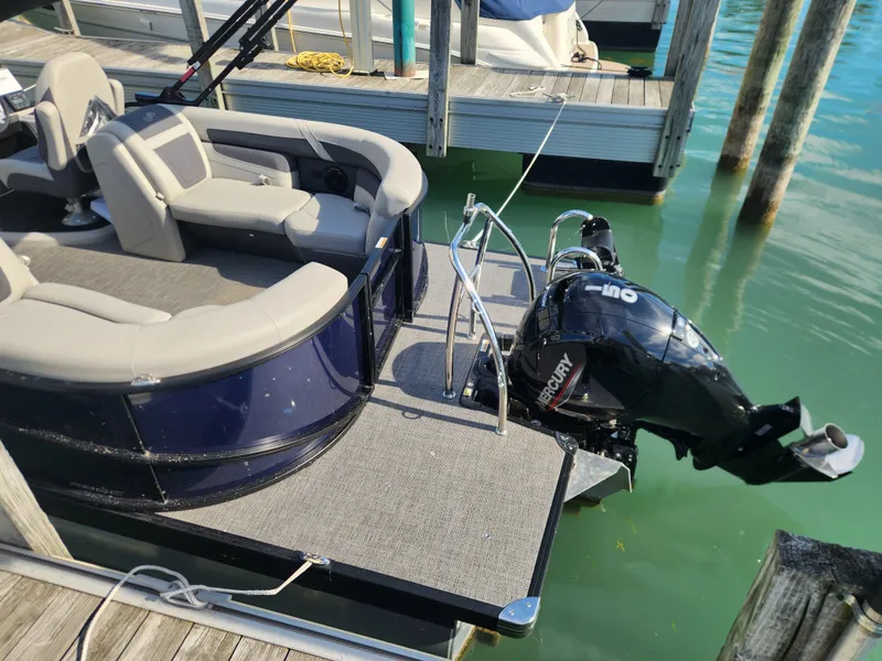 Slide: The Image of Barletta 22 CC TRITOON 2024 - 4