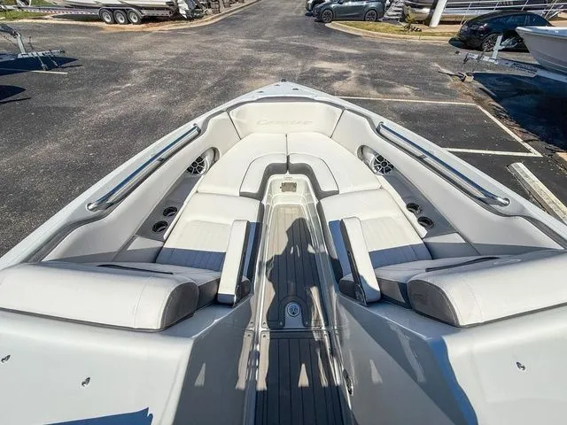 Slide: The Image of Crownline Boats 270 XSS 2026 - 19
