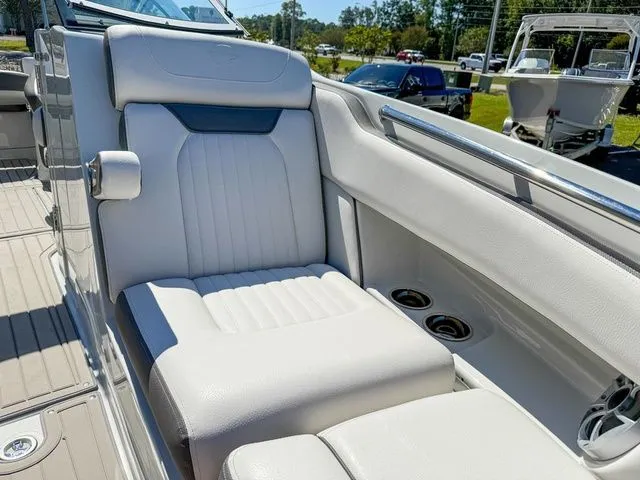 Slide: The Image of Crownline Boats 270 XSS 2026 - 21