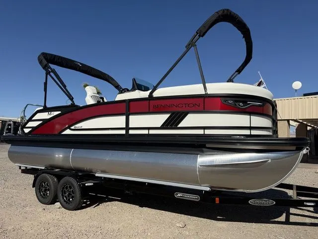 The Image of Bennington M Swingback 22 MSB 2026 - 1