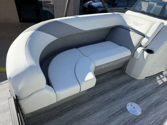 Slide: The Image of Bennington M Swingback 22 MSB 2026 - 5