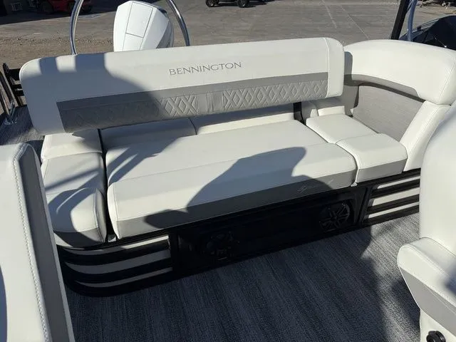 Slide: The Image of Bennington M Swingback 22 MSB 2026 - 9