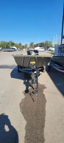 Slide: The Image of Tracker Grizzly 1648 Utility 2026 - 3