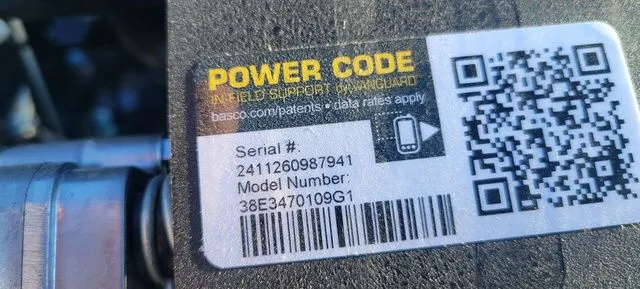 Slide: The Image of Tracker Grizzly 1648 Utility 2026 - 6