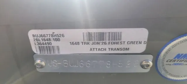 Slide: The Image of Tracker Grizzly 1648 Utility 2026 - 7