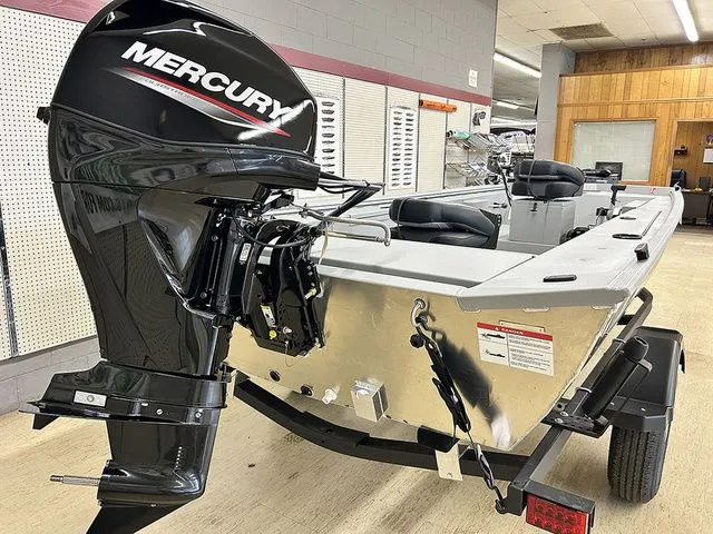 Slide: The Image of Lowe Skorpion SS 2026 - 7