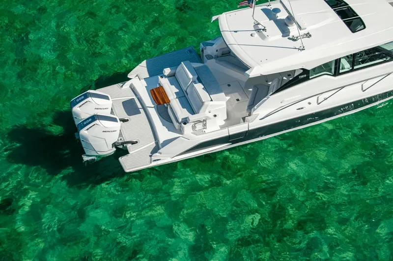 Slide: The Image of Tiara 43 LE 2026 - 39