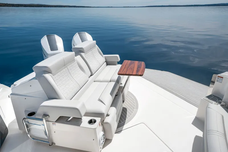 Slide: The Image of Tiara 43 LE 2026 - 47