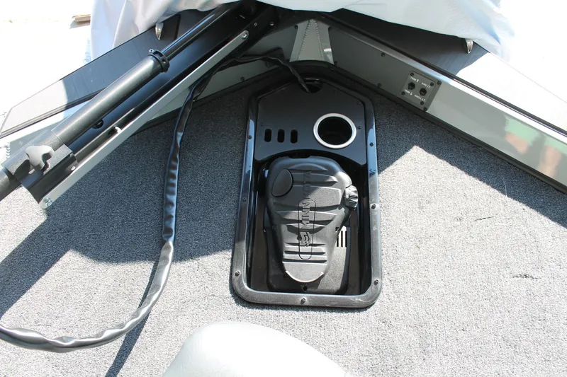 Slide: The Image of Vexus Defender 181 2026 - 23