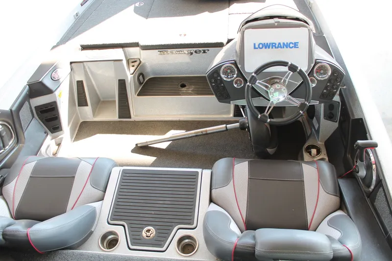 Slide: The Image of Ranger Z518 2018 - 13